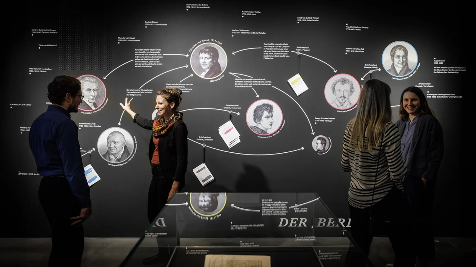 Raumansicht der Ausstellung ‚Zwischen Tinte und Tatsache. Kleists Berliner Abendblätter‘ im Kleist-Museum in Frankfurt (Oder), Studio Neue Museen