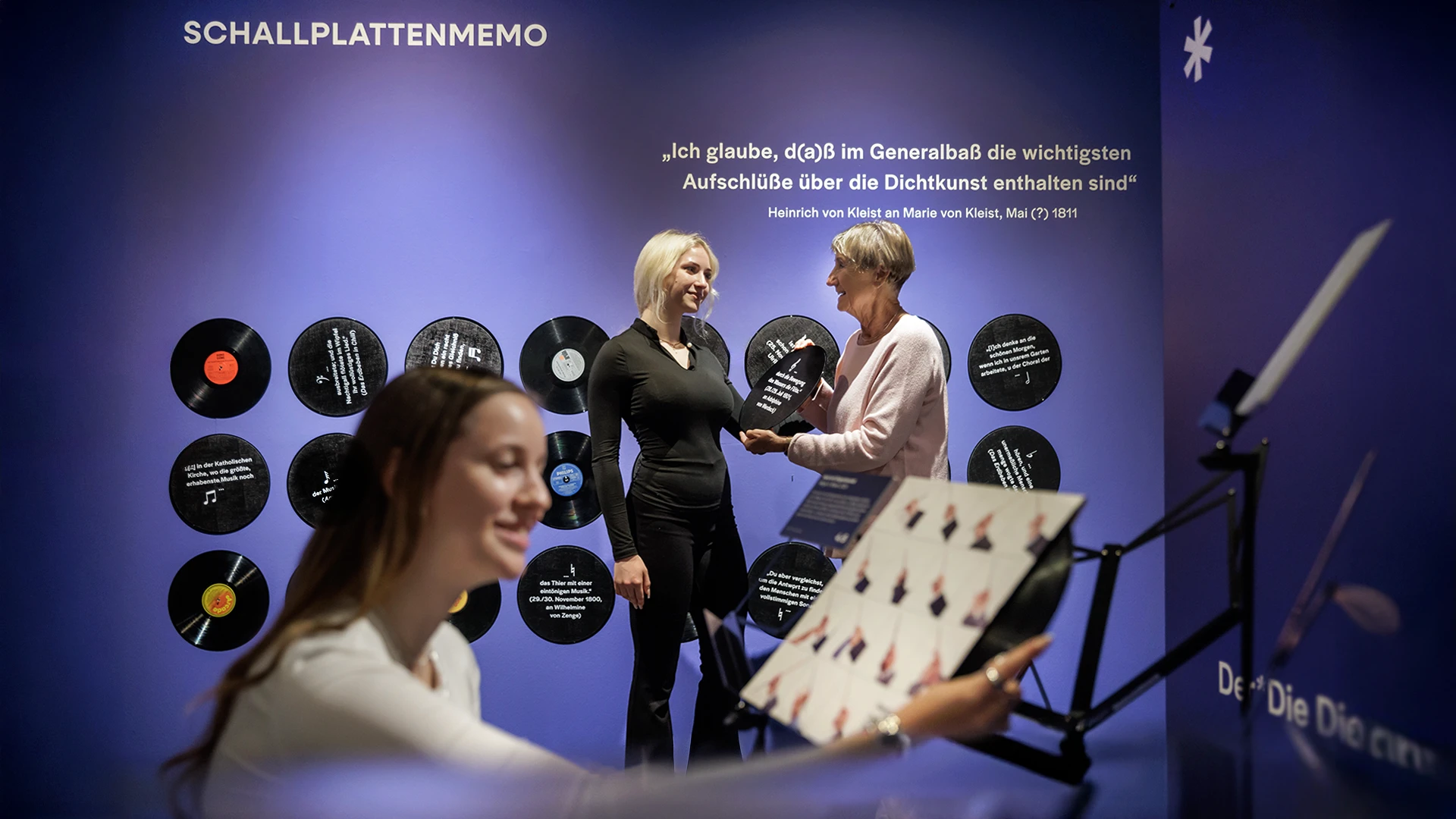 Raumansicht der Ausstellung ‚Zerbrochne Harmonien. Kleist und die Musik‘ im Kleist-Museum in Frankfurt (Oder), Studio Neue Museen