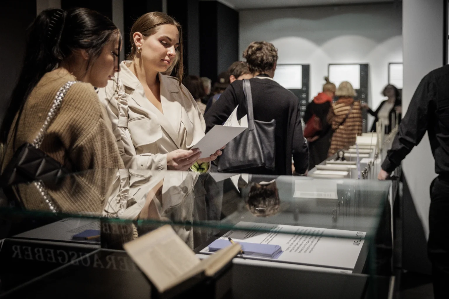 Raumansicht der Ausstellung ‚Zwischen Tinte und Tatsache. Kleists Berliner Abendblätter‘ im Kleist-Museum in Frankfurt (Oder), Studio Neue Museen