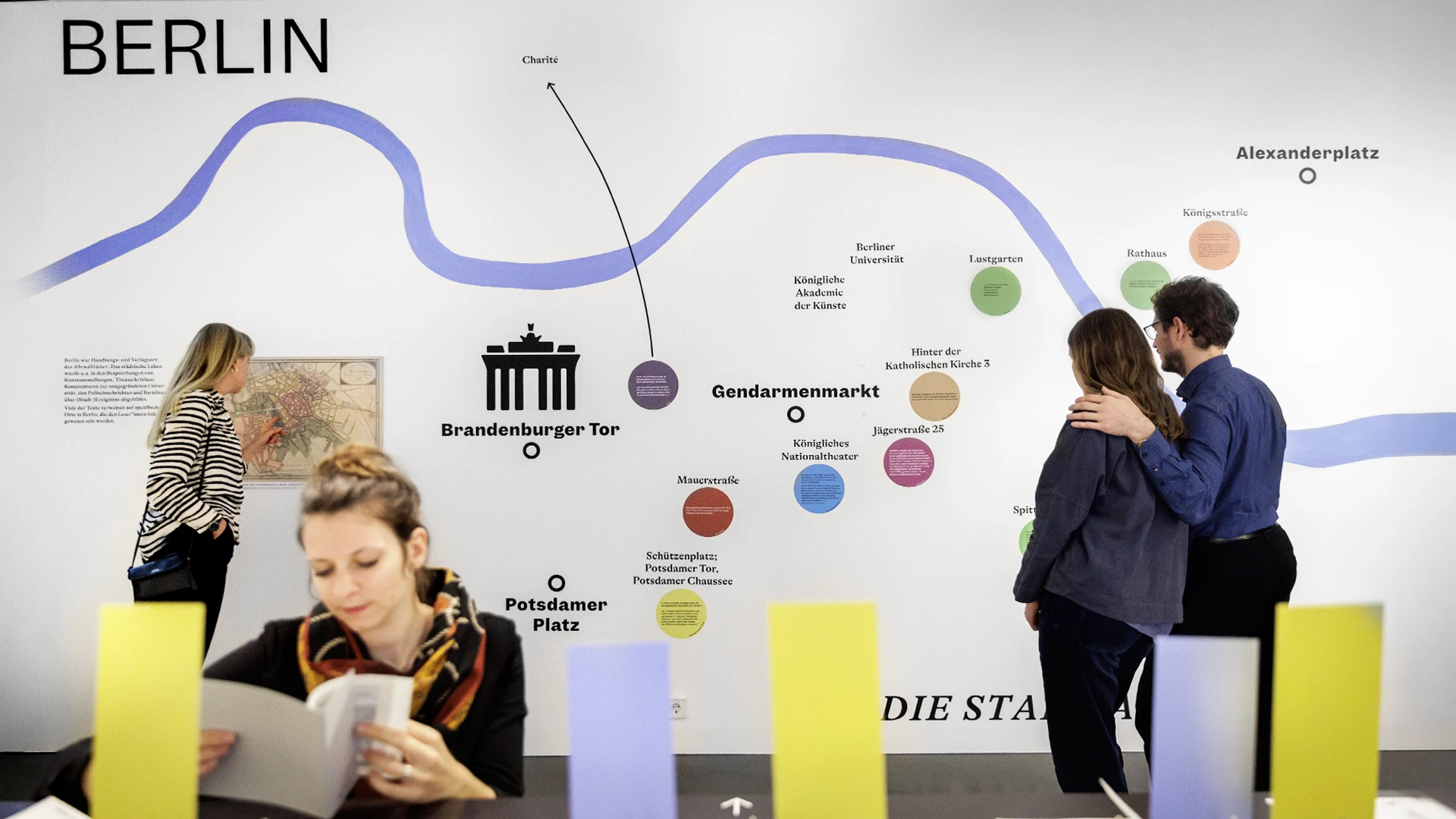 Raumansicht der Ausstellung ‚Zwischen Tinte und Tatsache. Kleists Berliner Abendblätter‘ im Kleist-Museum in Frankfurt (Oder), Studio Neue Museen