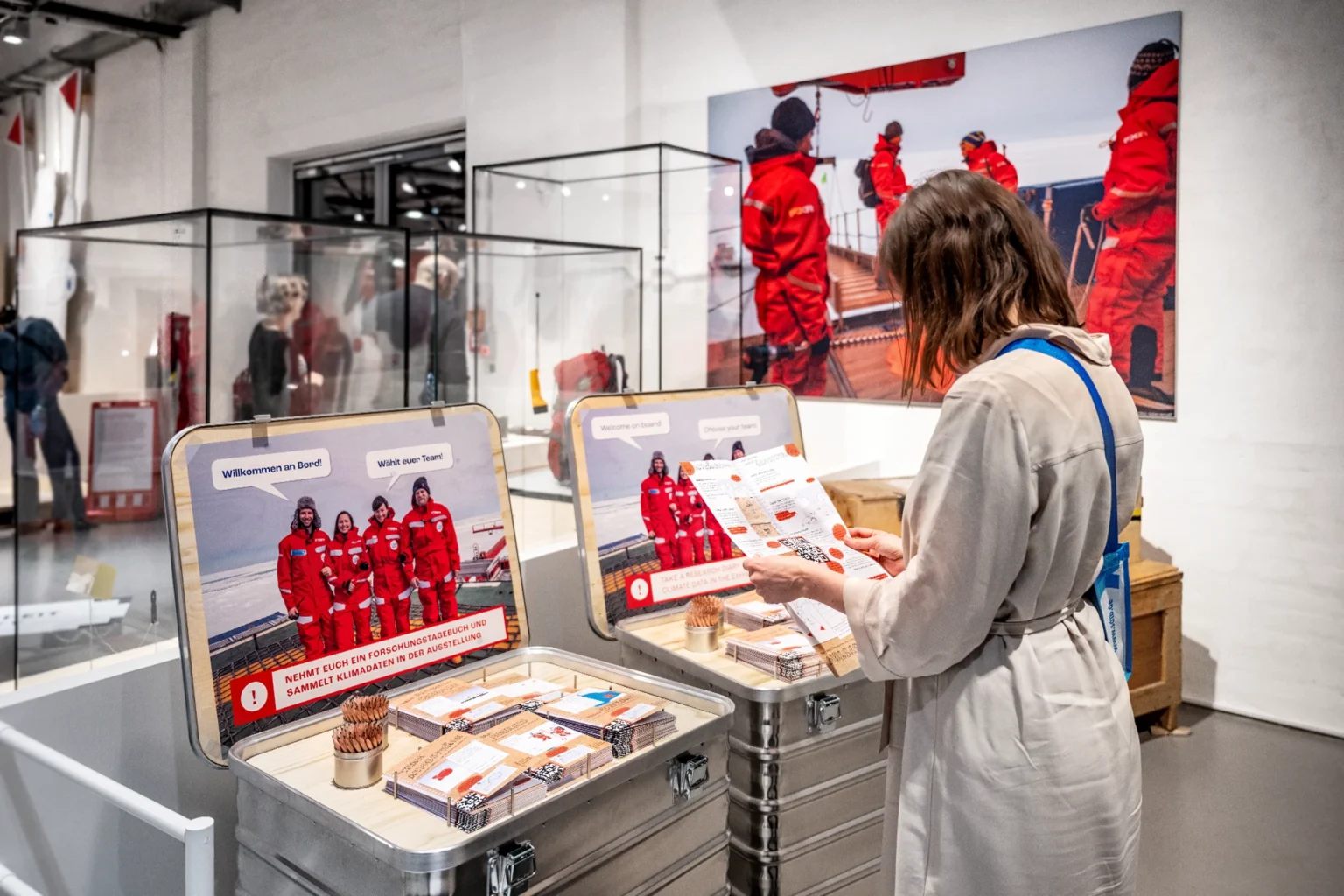 Raumansicht der Ausstellung ‚Dünnes Eis. Komm mit auf Klima-Expedition!‘ im Deutschen Technikmuseum Berlin, Studio Neue Museen